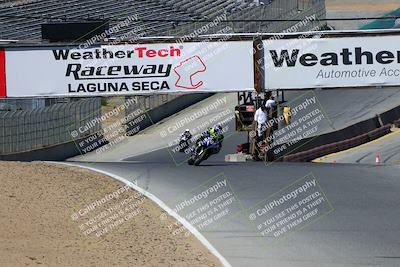 media/Jun-26-2022-CRA (Sun) [[122d0e5426]]/Race 13 (Expert 1000 Superbike)/Start Finish/